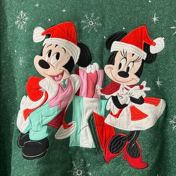 Mickey and Minnie Disney Christmas sweatshirt size 3x - Picture 2 of 7